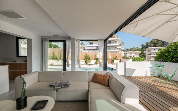 Maison à vendre    5 pièces • 118,60 m2 Cagnes-sur-Mer