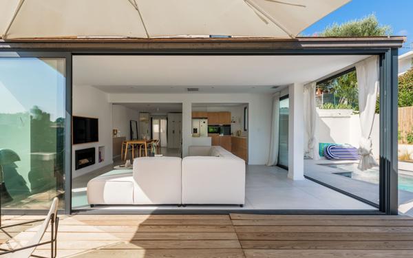 Maison à vendre    5 pièces • 118,60 m2 Cagnes-sur-Mer