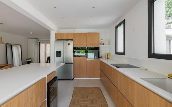 Maison à vendre    5 pièces • 118,60 m2 Cagnes-sur-Mer