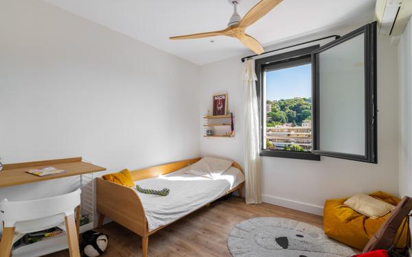 Maison à vendre    5 pièces • 118,60 m2 Cagnes-sur-Mer