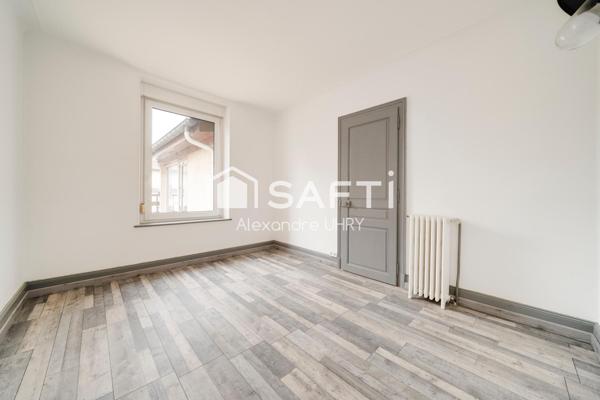 Beaux volumes ! Belles hauteurs sous plafonds !