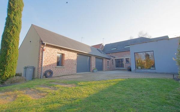 Maison à vendre    6 pièces •  Roye