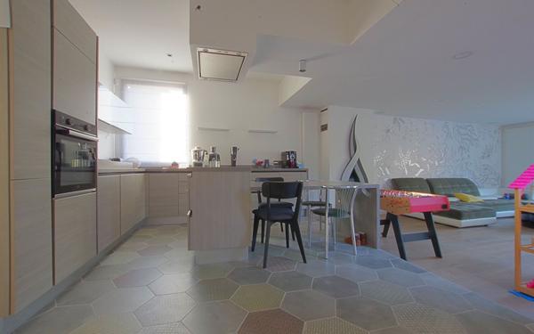 Maison à vendre    6 pièces •  Roye