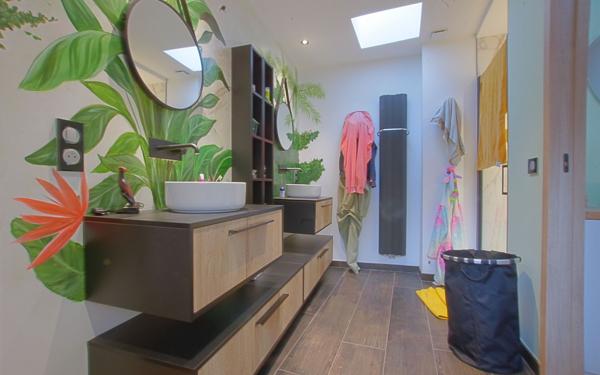 Maison à vendre    6 pièces •  Roye