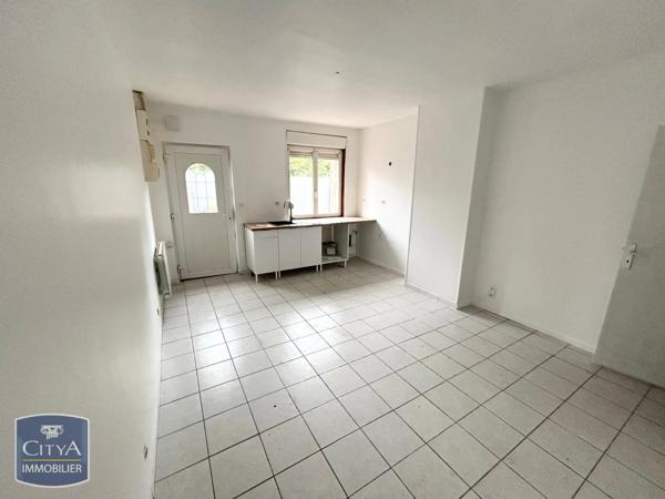 Maison à louer 2 pièces 41m² Valenciennes (59300)
