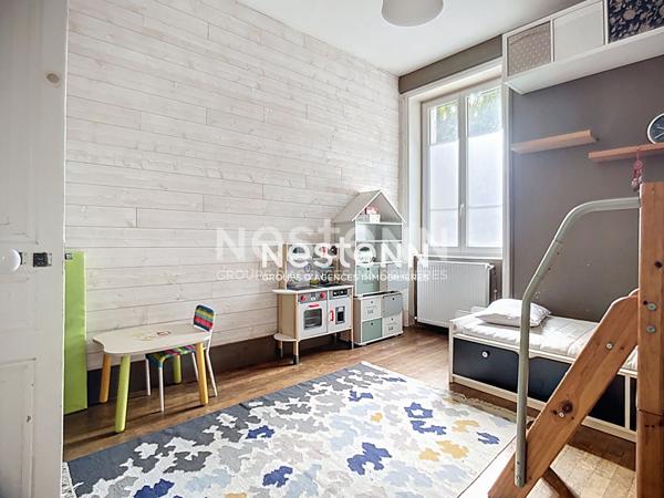 Villefranche Sur Saone 4 pièce(s) 78 m2 - du cachet - centre-ville