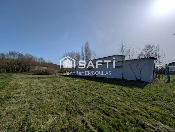 Bâtiment 170 m² : GARAGE / HANGAR / ENTREPOT