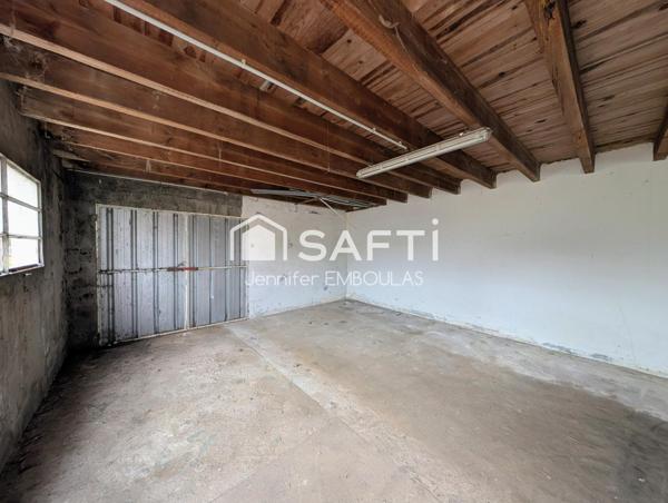 Bâtiment 170 m² : GARAGE / HANGAR / ENTREPOT