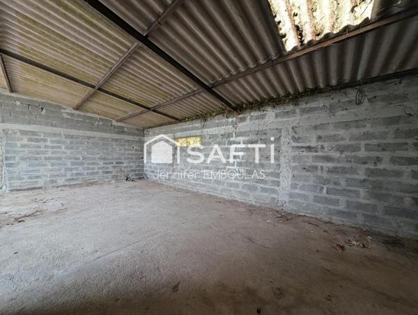 Bâtiment 170 m² : GARAGE / HANGAR / ENTREPOT