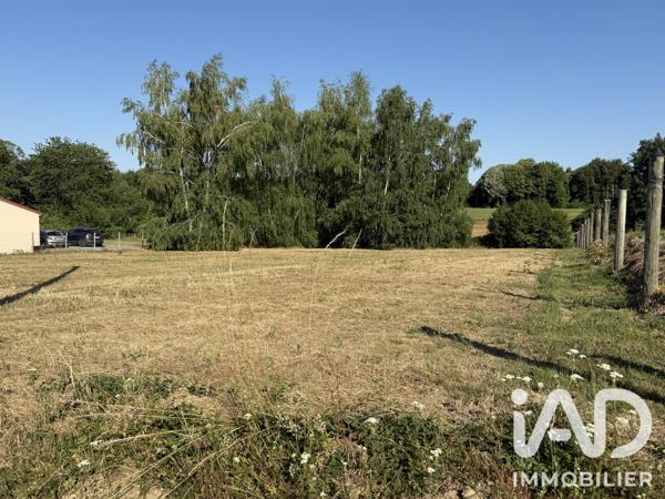 Terrain à vendre 1 842 m² Châlus