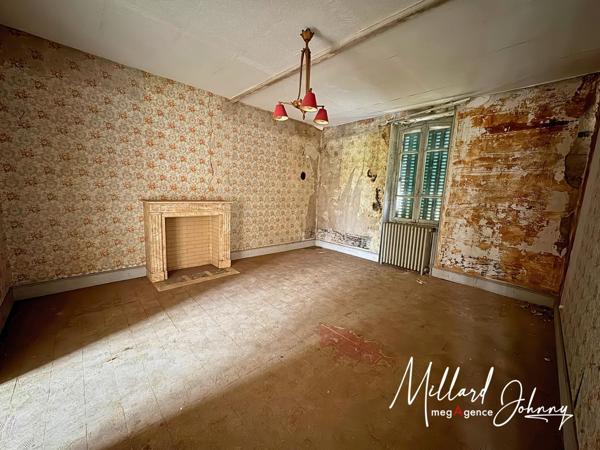 Maison à MONTCEAU-LES-MINES, 71300 - 5 pièces 146m²