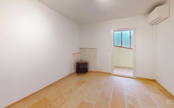 Maison à vendre    6 pièces •  Hyères