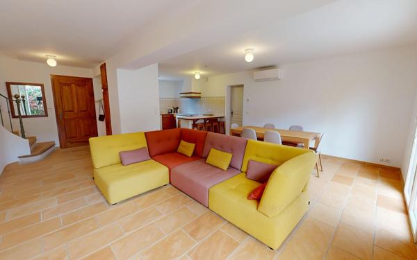 Maison à vendre    6 pièces •  Hyères