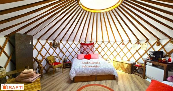 UNIQUE : Propriété de Charme avec Villa & 3 Yourtes de Luxe