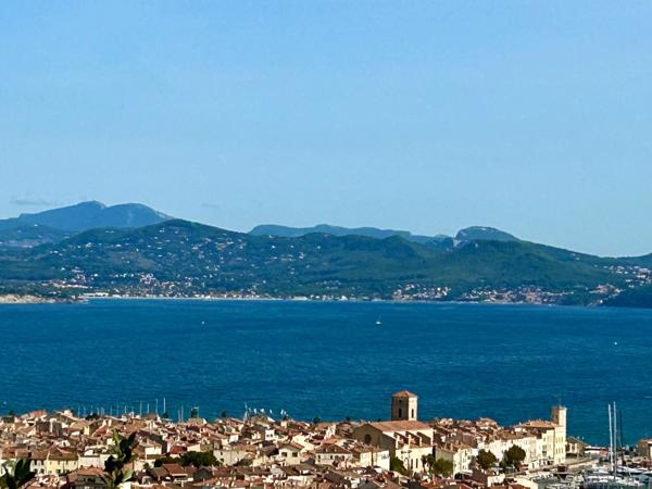 Villa Contemporaine 160 m2 - 4 Pièces - terrain de 431 m2 - Vue Imprenable sur la Mer - La Ciotat 13600