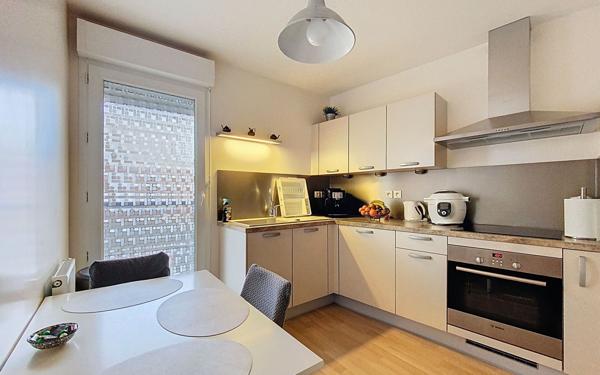 Appartement à vendre    4 pièces • 83,28 m2 Guyancourt