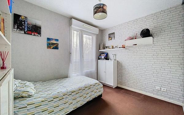 Appartement à vendre    4 pièces • 83,28 m2 Guyancourt