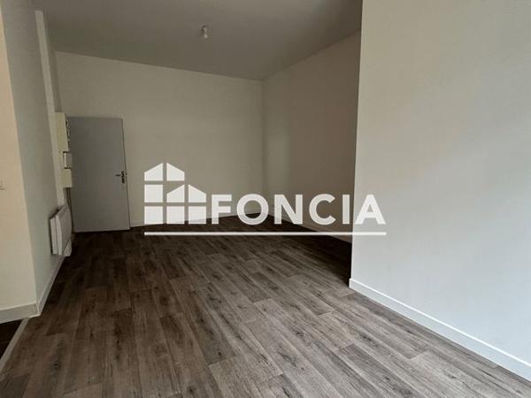 Location Appartement 2 pièces 59.62 m² - 217 RUE DE BEGLES Bordeaux 33000