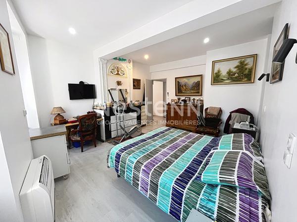 A VENDRE LAVELANET MAISON DE VILLE T4 HABITABLE ET DIVISIBLE