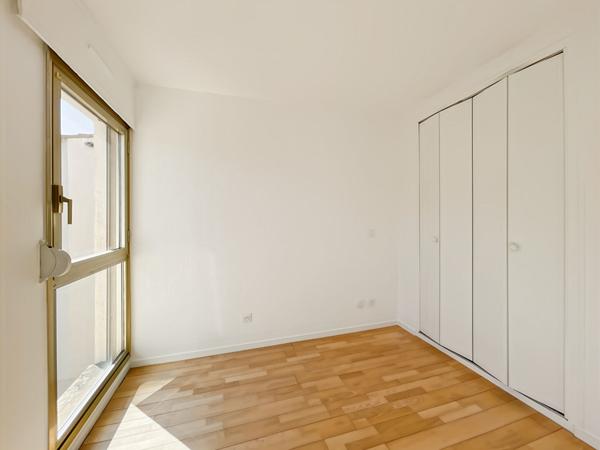 APPARTEMENT DE TYPE 2 PIECES AU COEUR DE MOUGINS