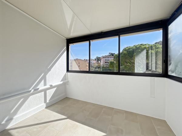 APPARTEMENT DE TYPE 2 PIECES AU COEUR DE MOUGINS