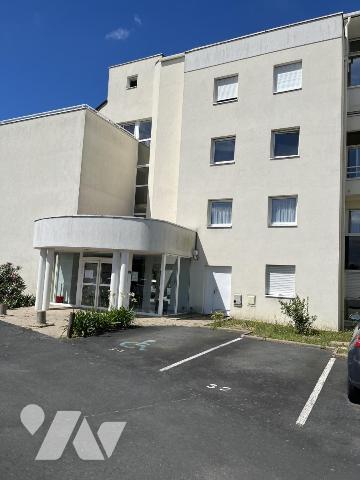 NANTES, Hippodrome-Bourgeonnière. Superbe T1 bis de 30 m² + Terrasse . Parking et cave. Libre