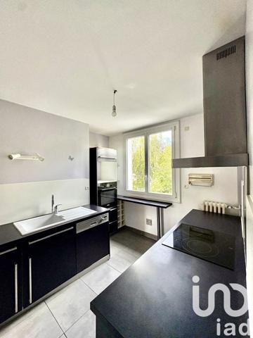 Appartement à vendre 3 pièces 69 m² Saint-Cyr-sur-Loire