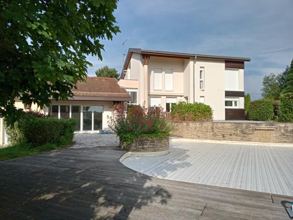 Magnifique villa frontière Suisse