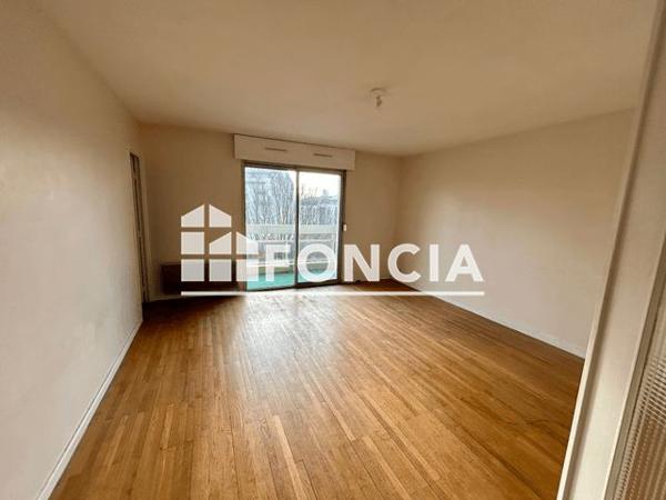 Location Appartement 3 pièces 74.1 m² - BAT. 4 Villeurbanne 69100