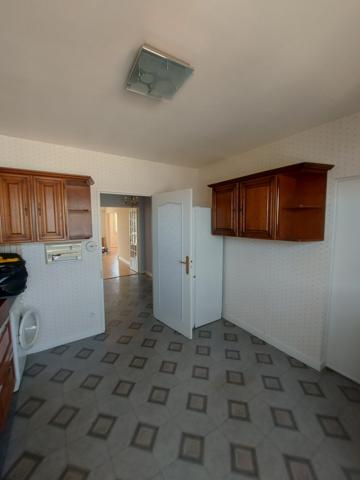 Spacieux T3 traversant quartier La Genette