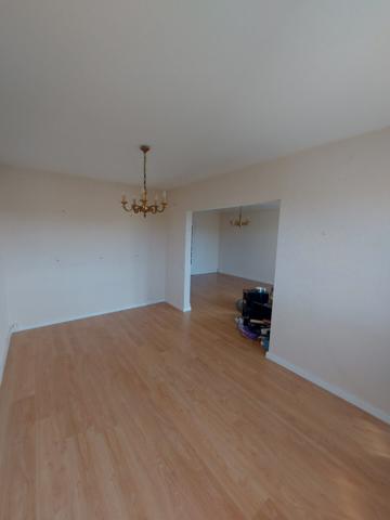 Spacieux T3 traversant quartier La Genette