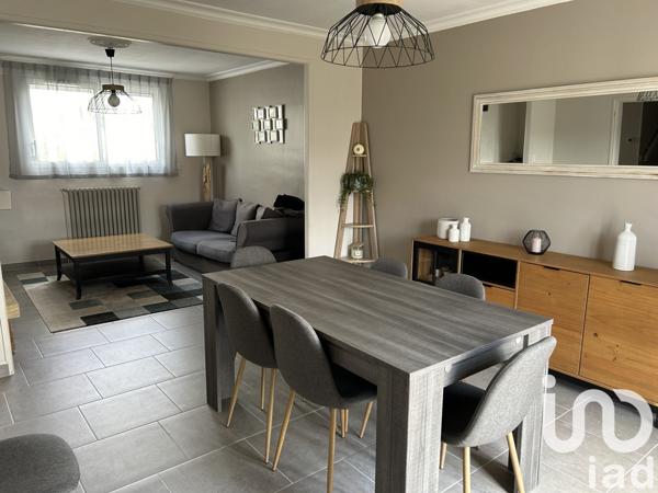 Maison 5 pièces de 97 m² à DOUÉ EN ANJOU (49700)