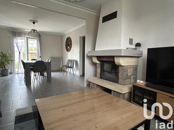 Maison 5 pièces de 97 m² à DOUÉ EN ANJOU (49700)