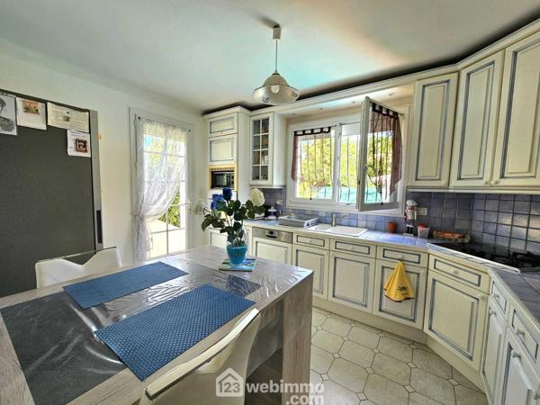 Maison 105 m² à Le Luc 83340