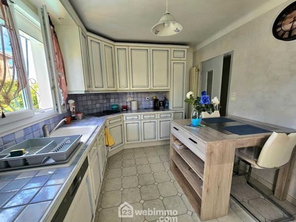 Maison 105 m² à Le Luc 83340