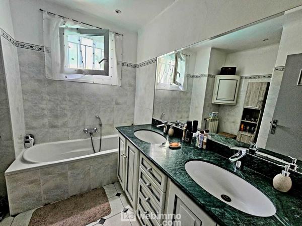 Maison 105 m² à Le Luc 83340