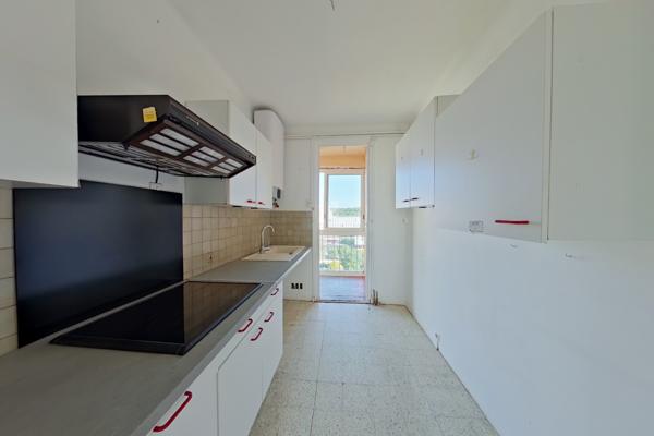 Appartement
         5 pièces
        - 82 m² Exclusivité 160 000 € *