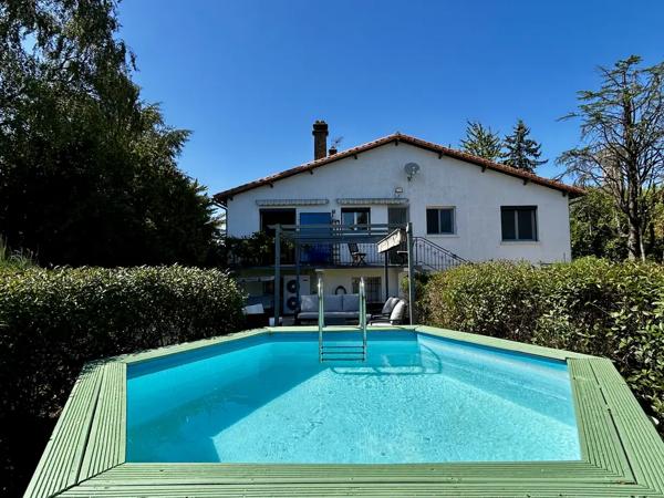 maison individuelle avec piscine, garage et salle de jeux 15