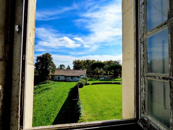 Château féodal au coeur des Landes sur 3,5 hectares Dax