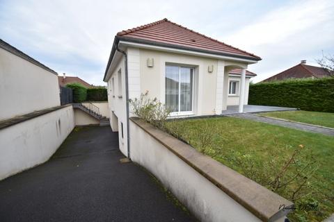 pavillon 4 chambres sur sous-sol