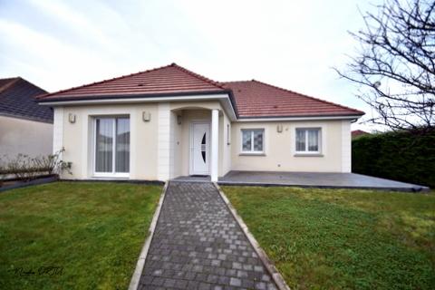 pavillon 4 chambres sur sous-sol