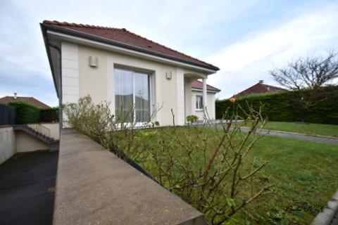 pavillon 4 chambres sur sous-sol