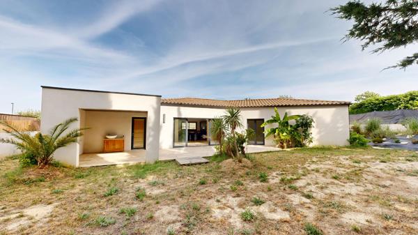 Maison neuve avec jardin et garage attenant à Villedubert