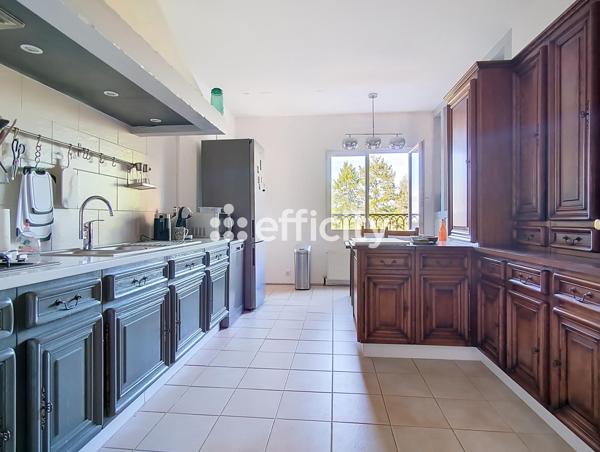 Maison 10 pièces - 315 m² Bien prestige