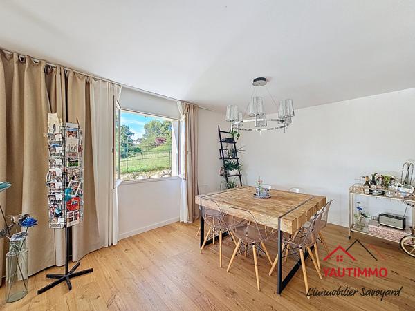 Cranves-Sales (74380) Maison familiale 5 chambres avec piscine et jardin arboré à Cranves-Sales (secteur Lossy)