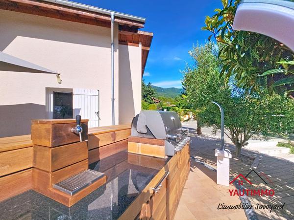 Cranves-Sales (74380) Maison familiale 5 chambres avec piscine et jardin arboré à Cranves-Sales (secteur Lossy)