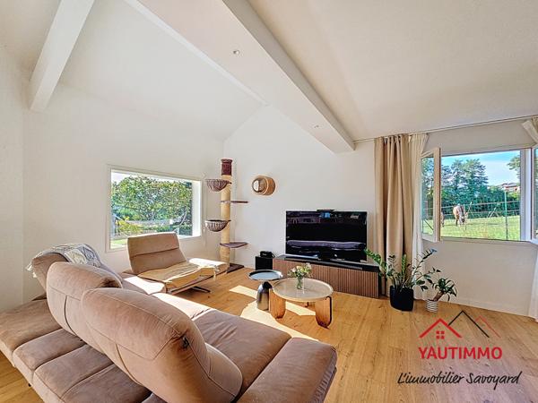 Cranves-Sales (74380) Maison familiale 5 chambres avec piscine et jardin arboré à Cranves-Sales (secteur Lossy)