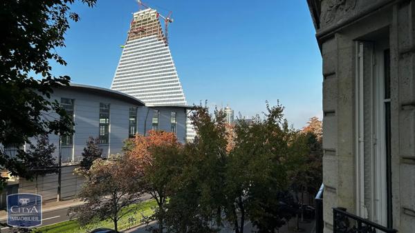 Appartement à louer 4 pièces 103.74m²