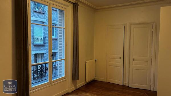 Appartement à louer 4 pièces 103.74m²