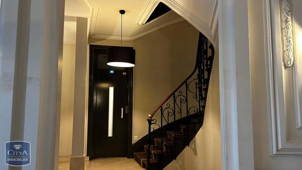 Appartement à louer 4 pièces 103.74m²